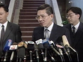 沙士爆发之初, 卫生福利及食物局局长杨永强强调没有社区爆发 (2003)