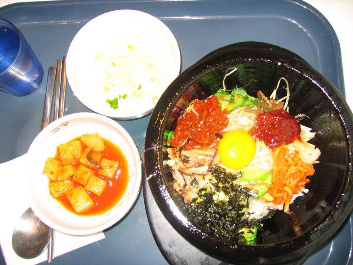 第一次來到韓國，第一個美食，石頭伴飯。。。。