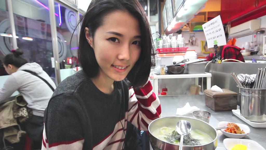 韩国人新年必定要吃年糕汤。认真滋味! 